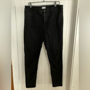 Black skinny jeans